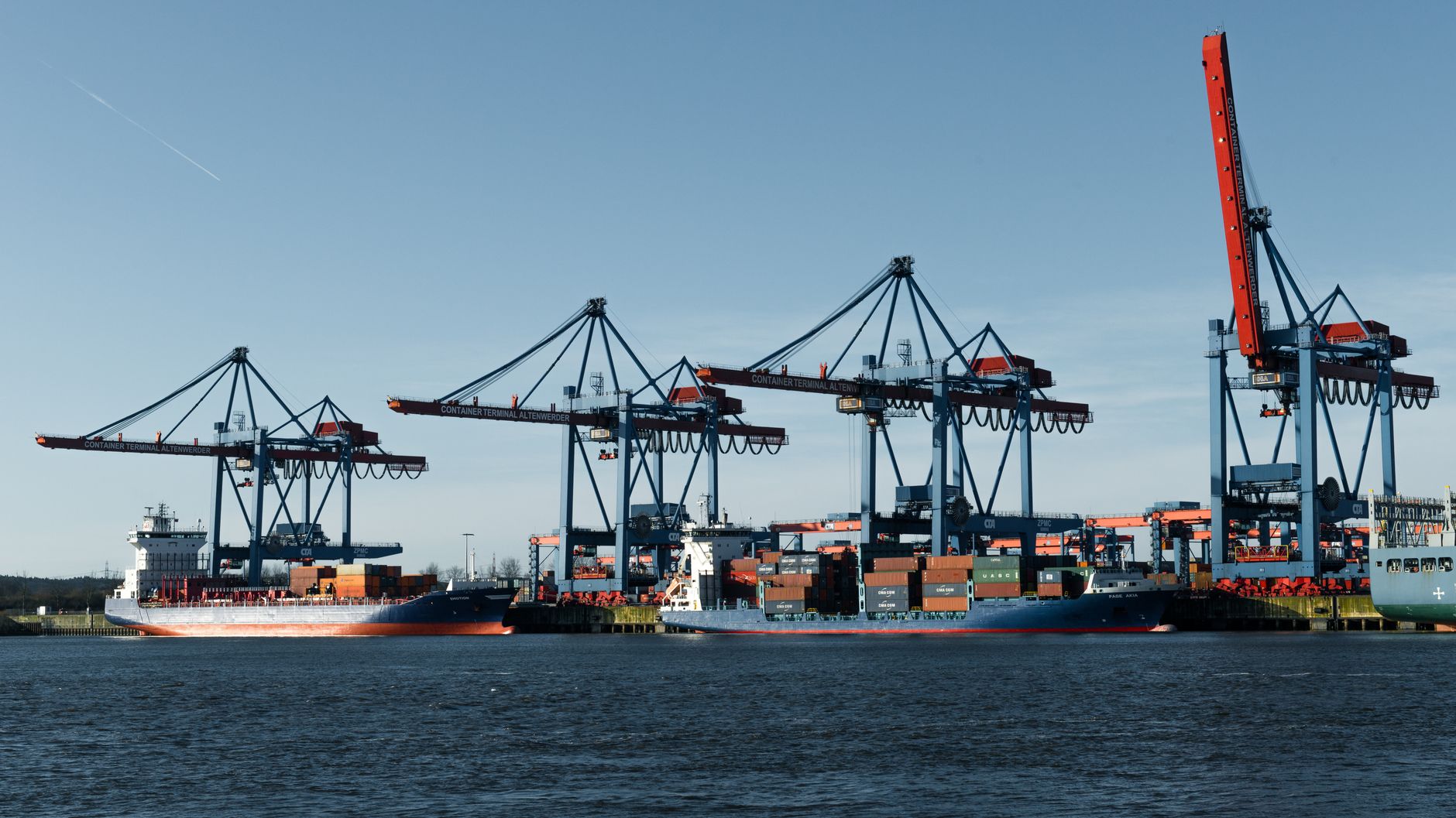 Iran, Oman Discuss New Shipping Route via Strait of Hormuz Channel