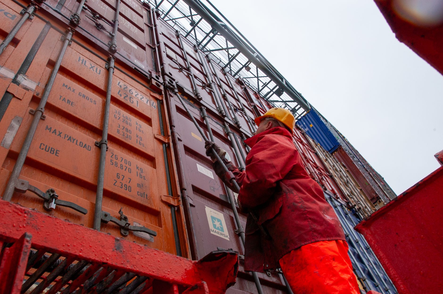 Navigating Strait of Hormuz Disruptions